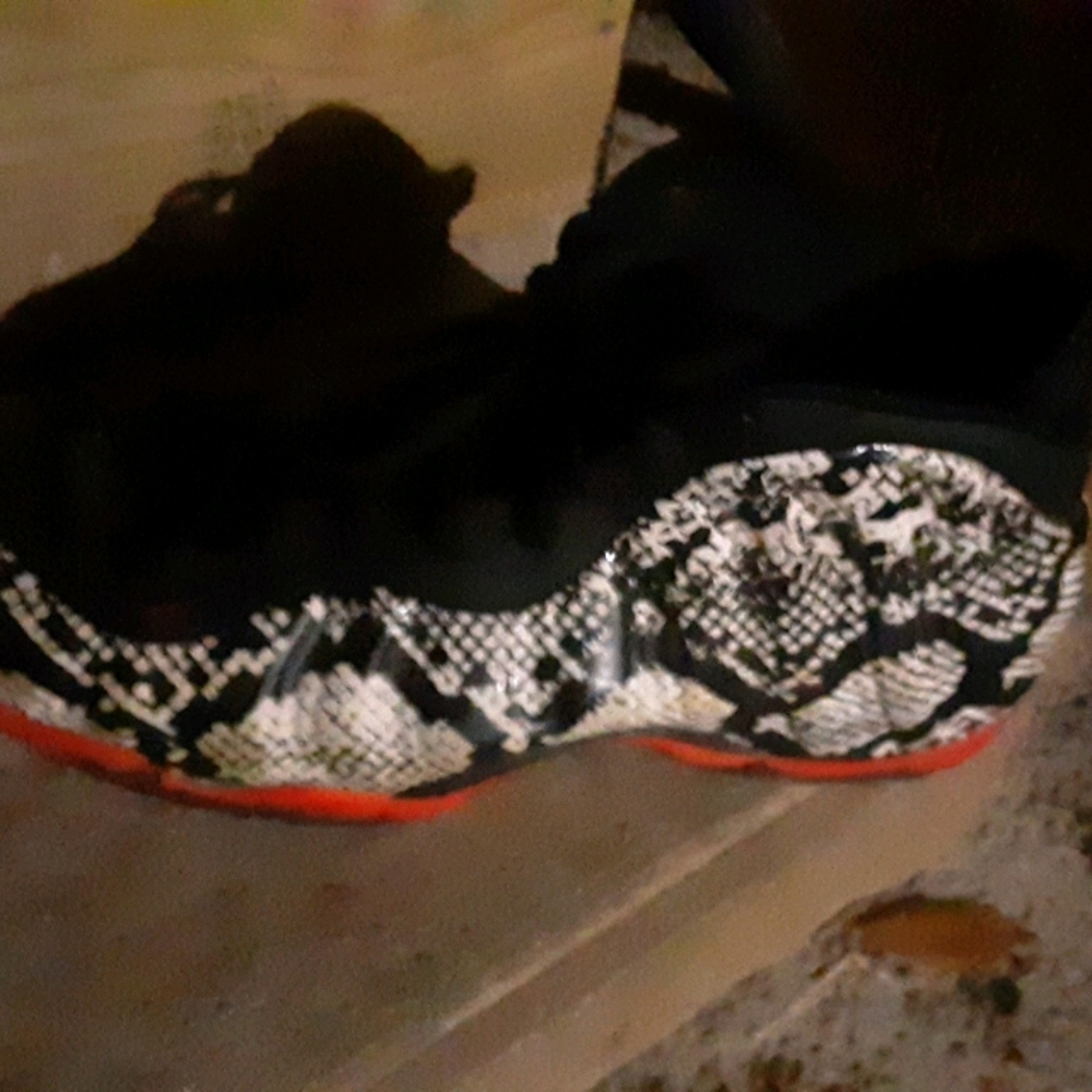 Foam posites size 12 black and red  snakeski